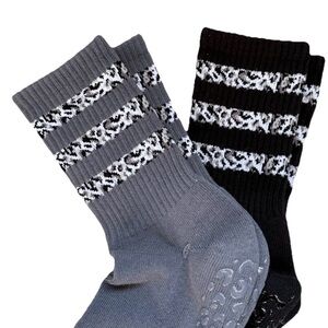 NEW Gray and Black Striped GRIP Patterned Socks 2 pack OS